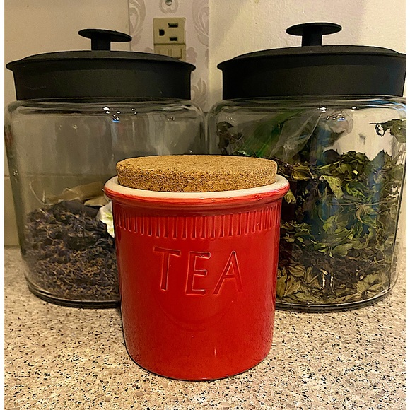 MADE IN ITALY 🇮🇹 CERAMICHE ALFA Glossy Red TEA Jar w/Cork Lid - Picture 1 of 9